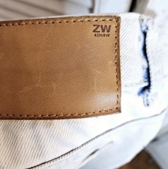 Zara distressed mid rise relaxed fit acid washed jeans size 8 - Picture 9 of 13